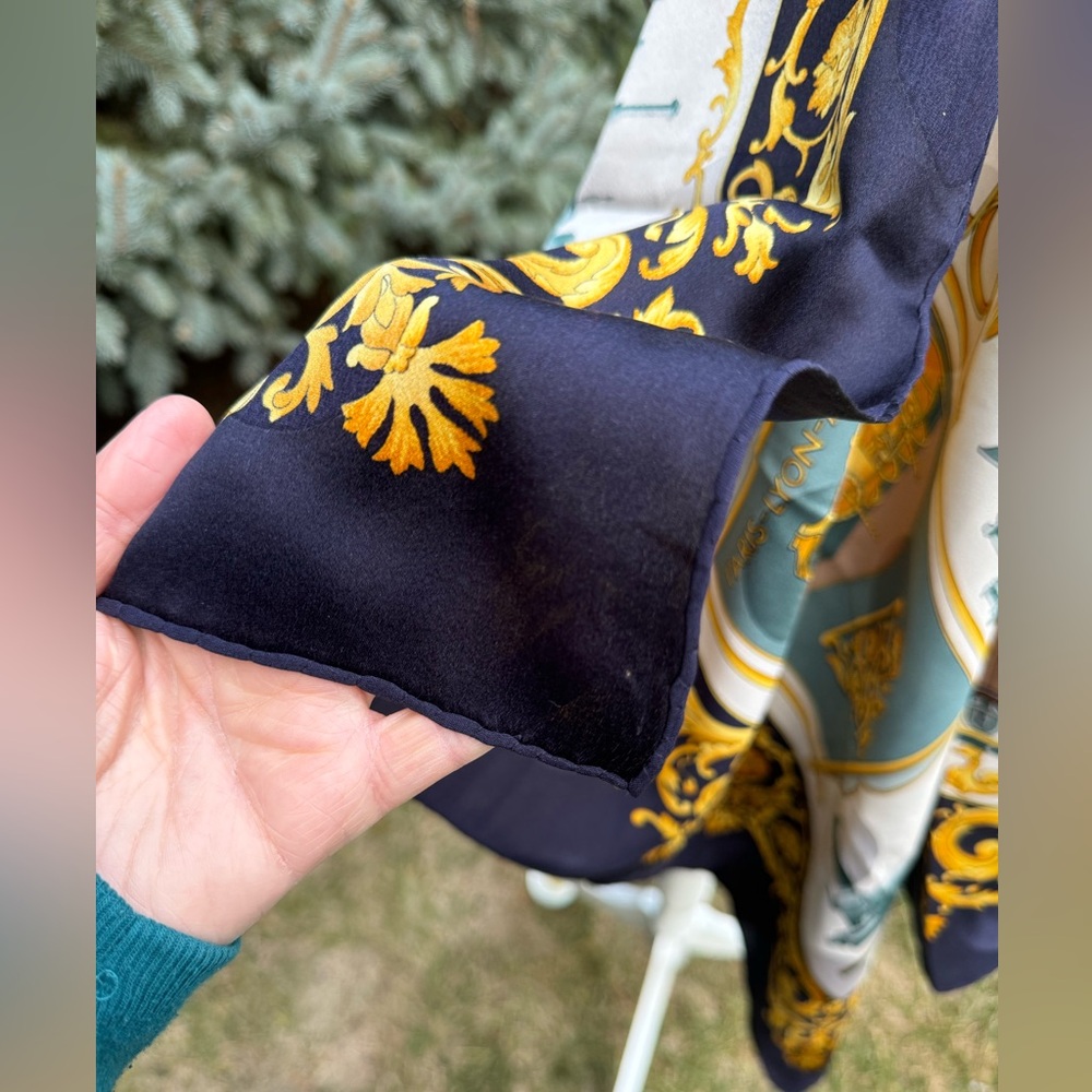 Celine train silk scarf - Picture 7 of 12